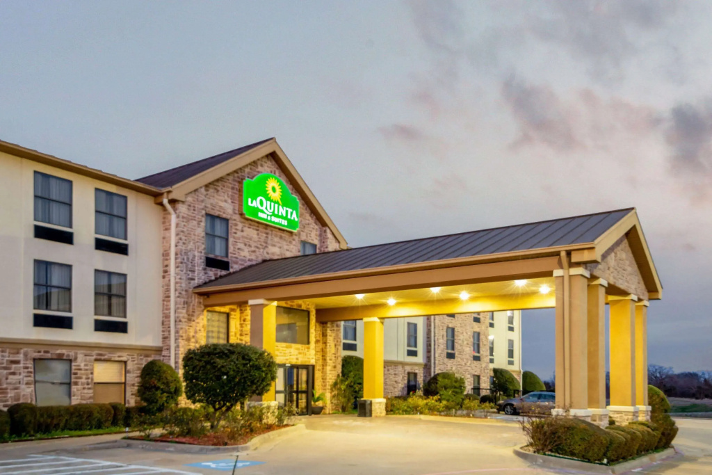 La Quinta Inn & Suites by Wyndham Denison - N. Lake Texoma