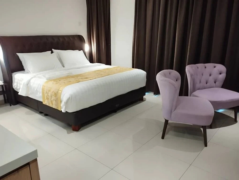 Executive Suite with balcony