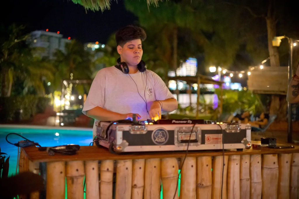 Отель Selina Cancun Laguna Hotel Zone - фото 19