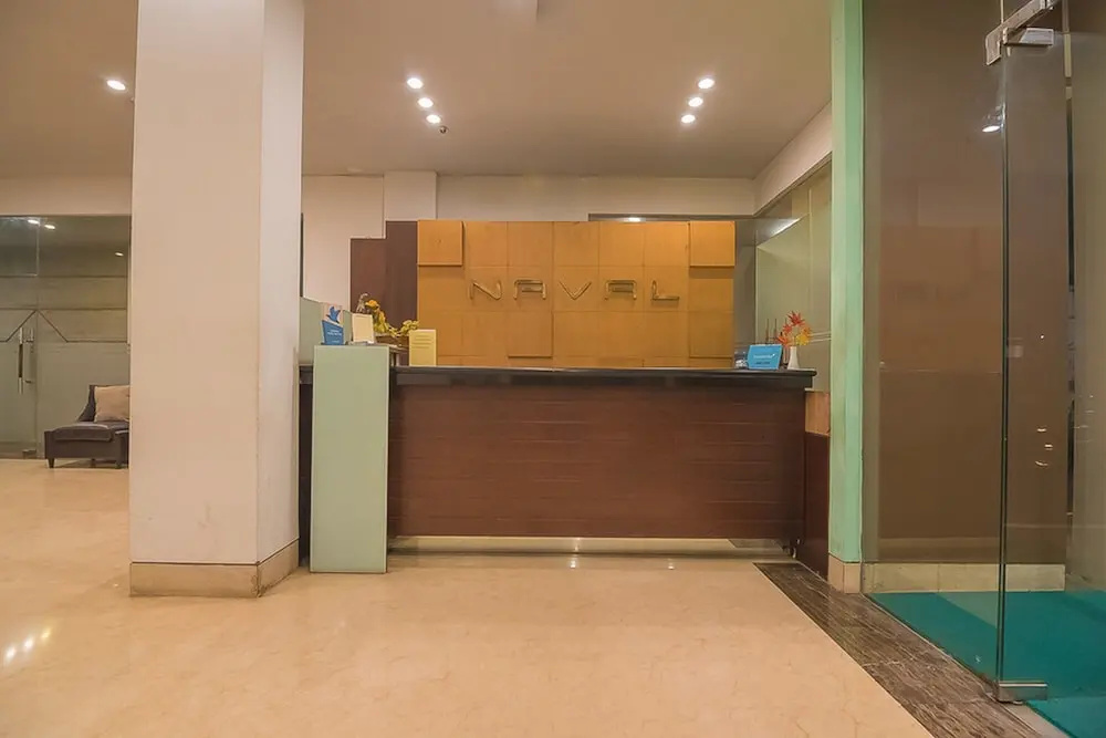Lobby & Reception