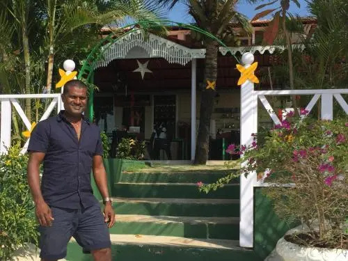 Pele's Windsong Wood Cottage on the beach
