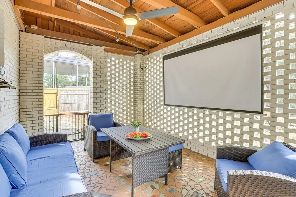 Stylish Home w/ Pool, 5 Mi to Bryant-denny Stadium