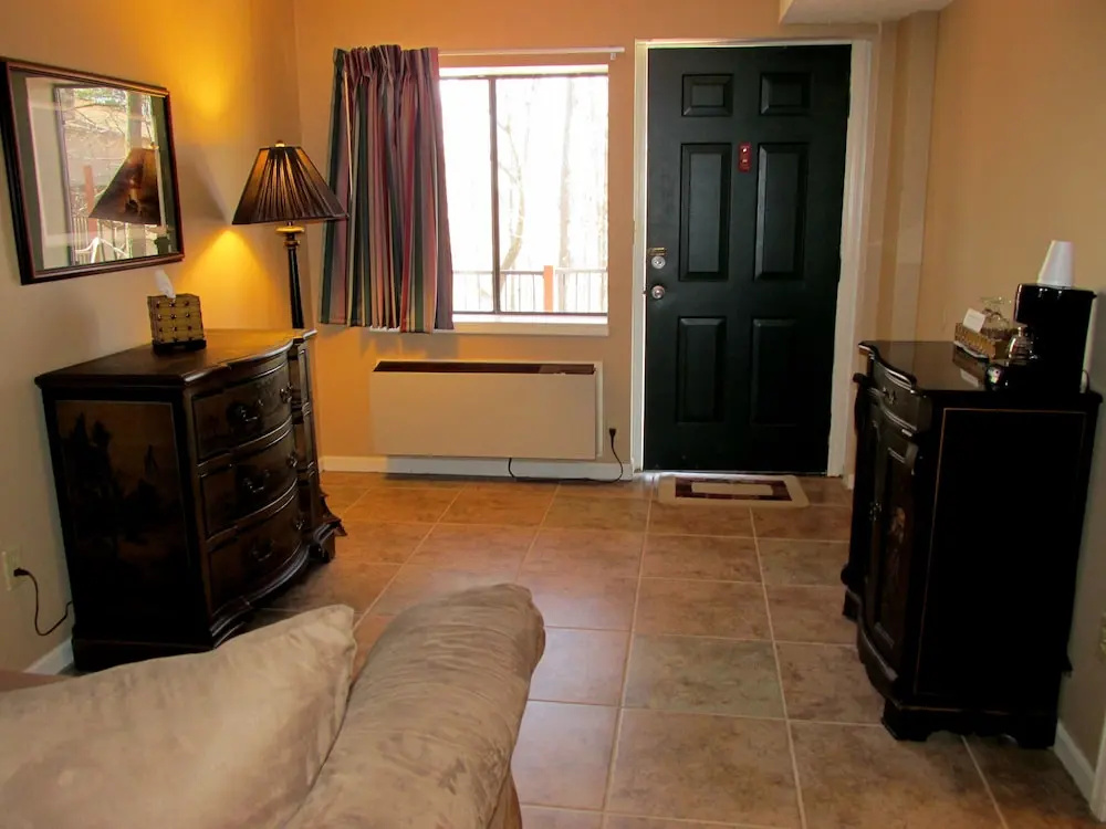 Double Suite with mountain view (full double bed)