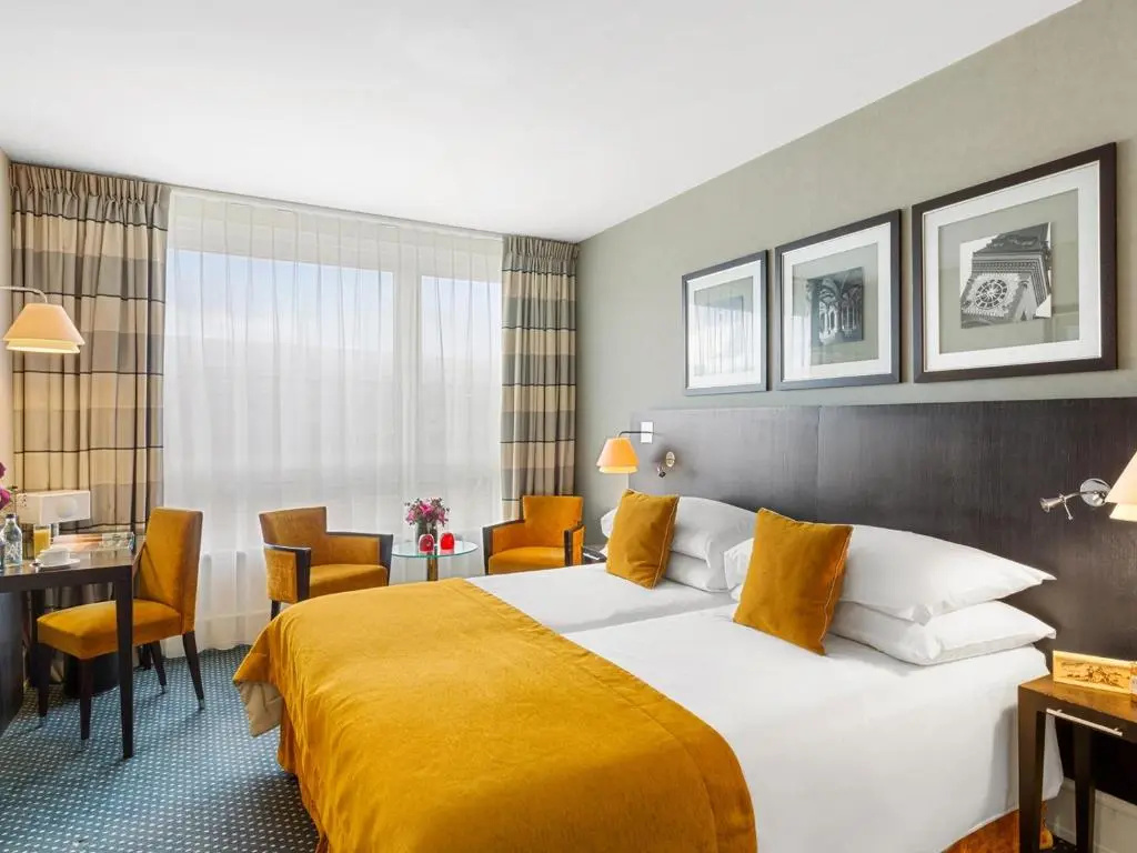 Hotel Auteuil Manotel Room Type - Superior Double room full double bed