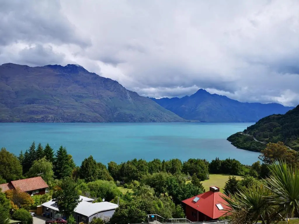 Queenstown Lakeview Holiday Home-5mins to town