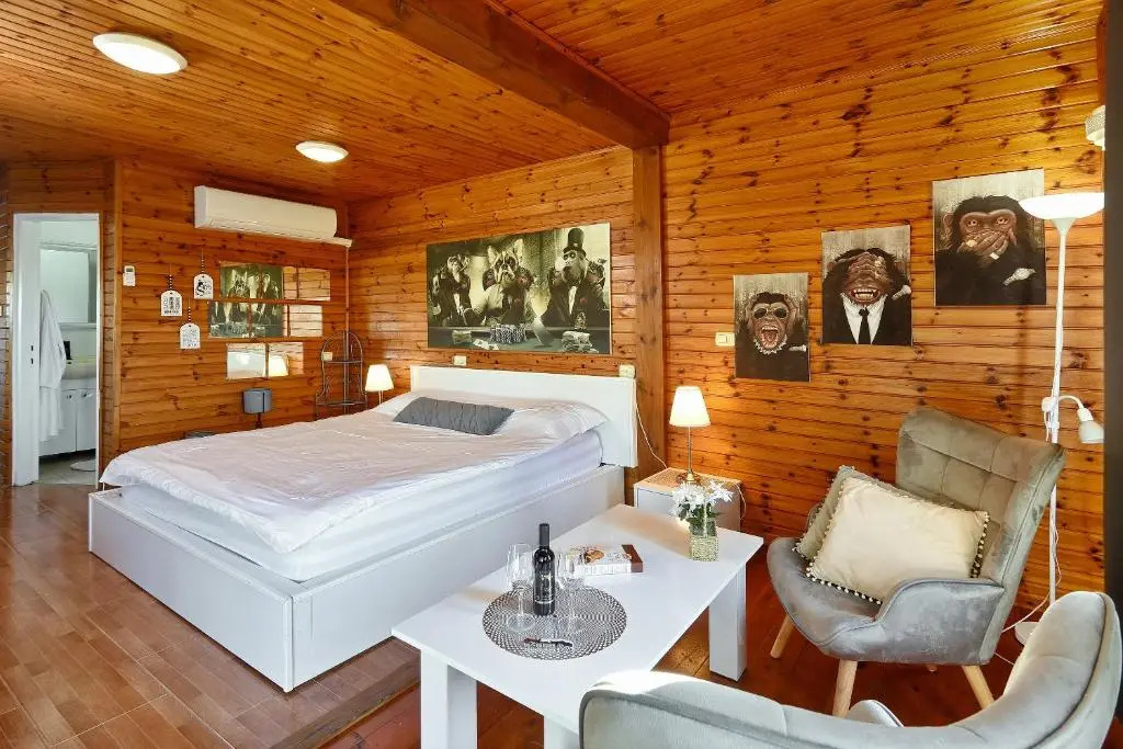 Superior Chalet