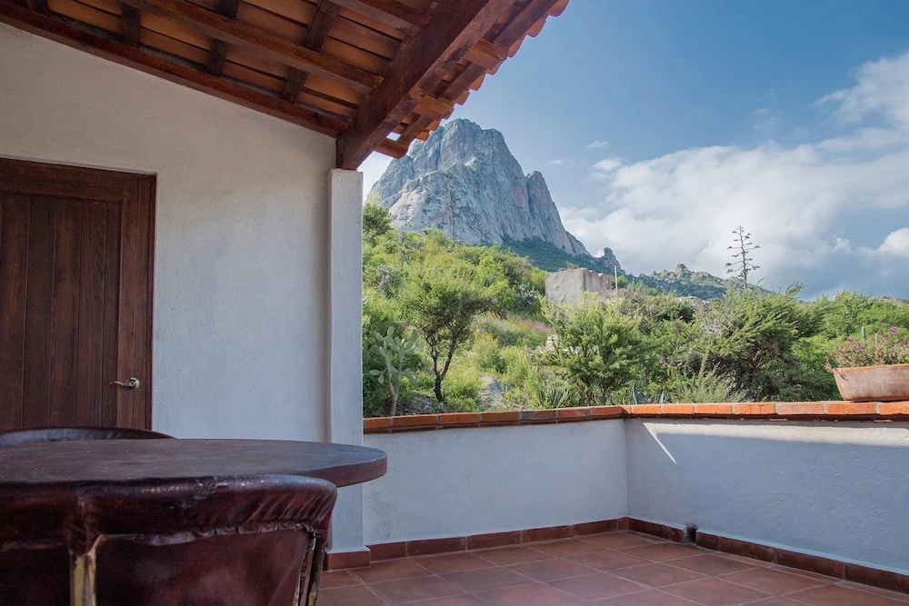 Balcony & Terrace