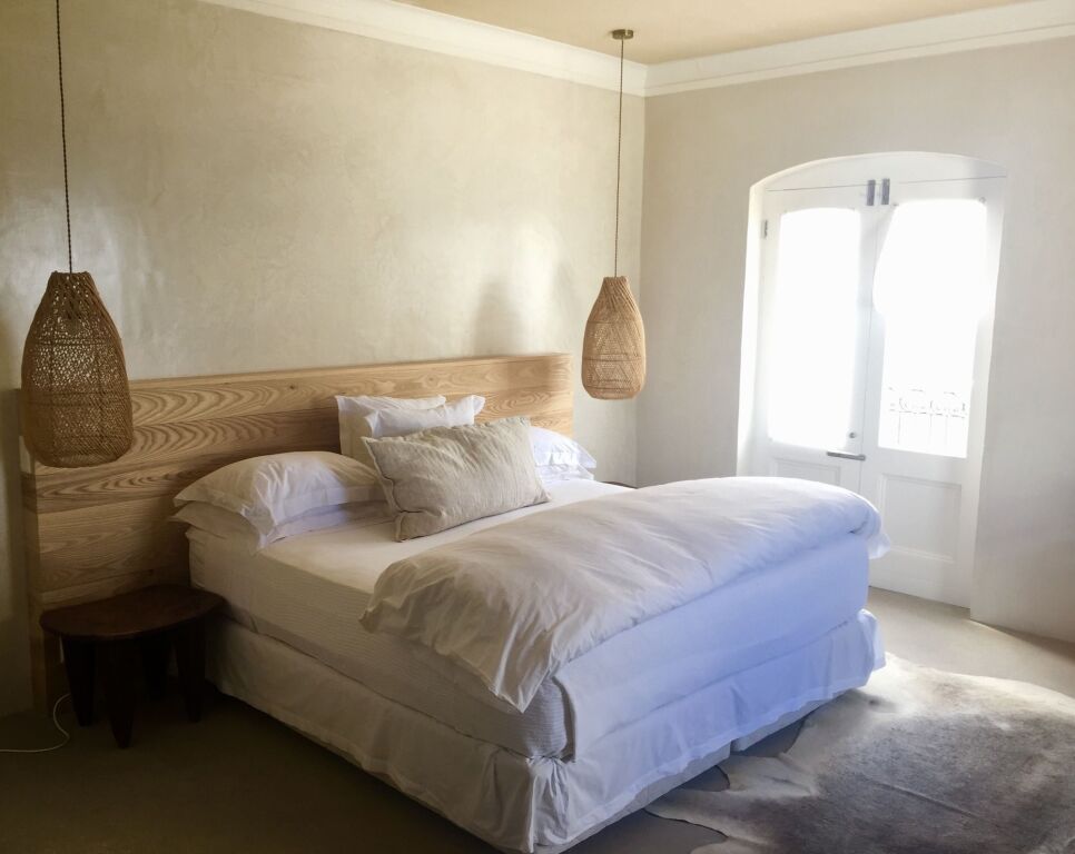 Auberge Burgundy by null