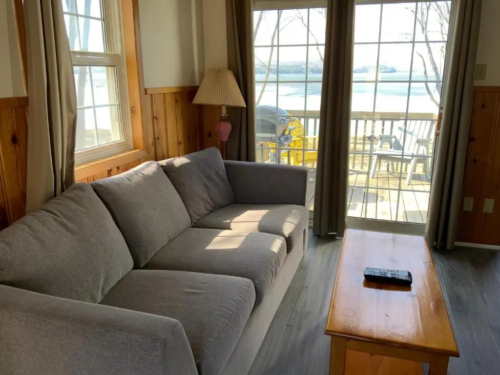 Studio with lake view