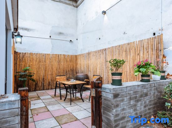 Bajianfang Hostel