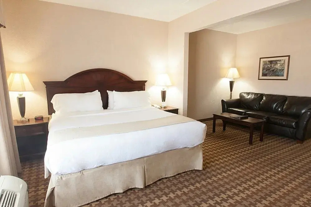 Holiday Inn Hotel & Suites Huntington-Civic Arena — фото 6