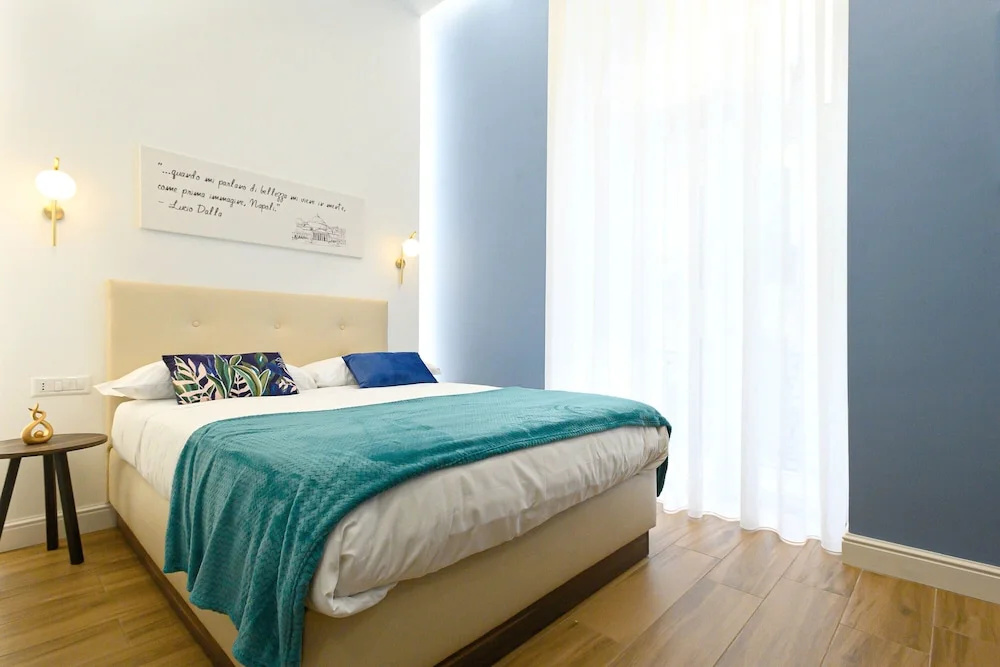 Standard Double room with balcony (full double bed)