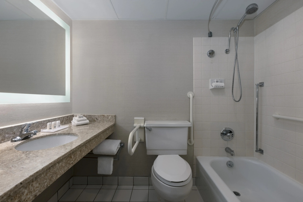Holiday Inn Des Moines-Airport/Conf Center by IHG - Général