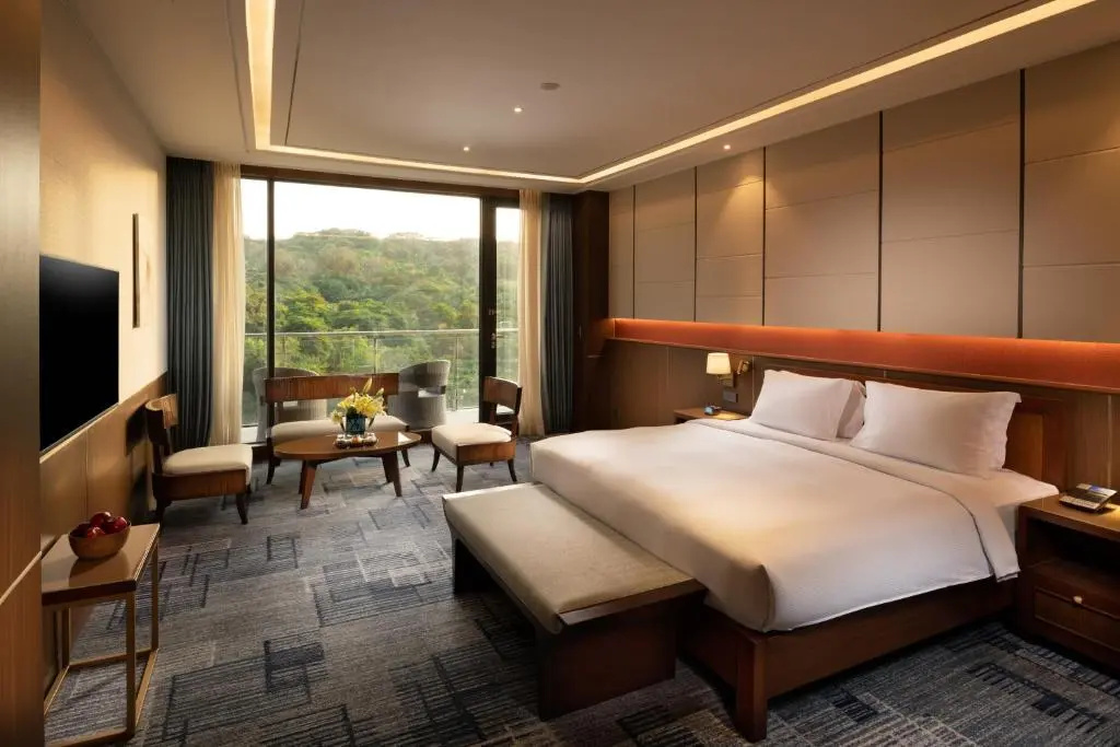 2 Bedrooms Suite with balcony