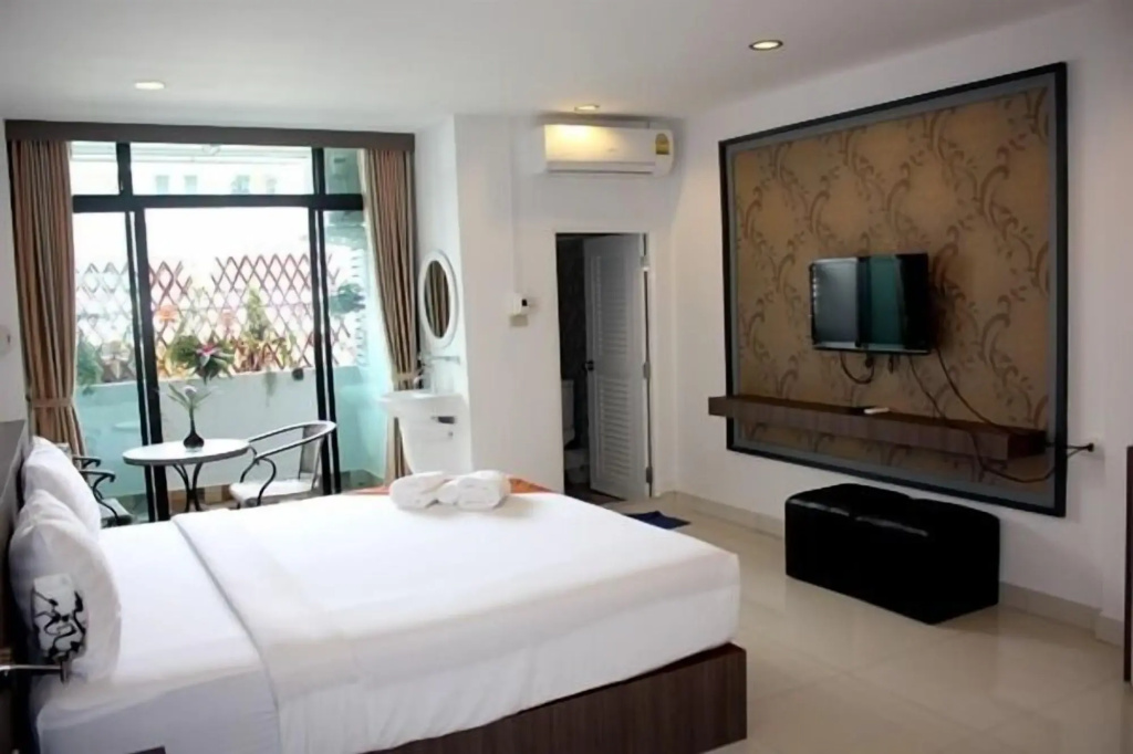 Hotel photo 11