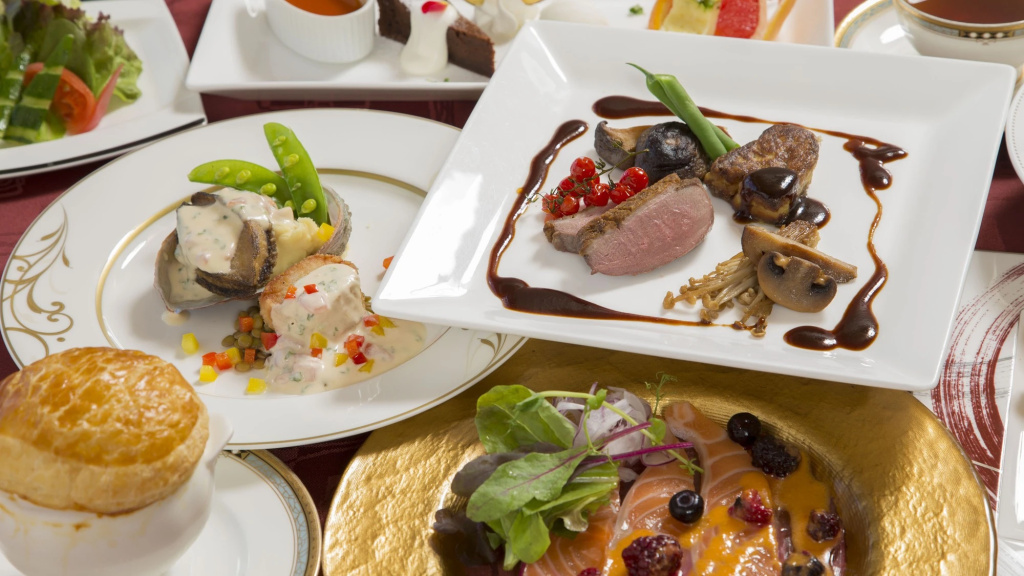 Food & Beverage