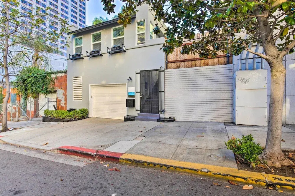 San Diego Apartment ~ 1 Mi to Gaslamp Quarter