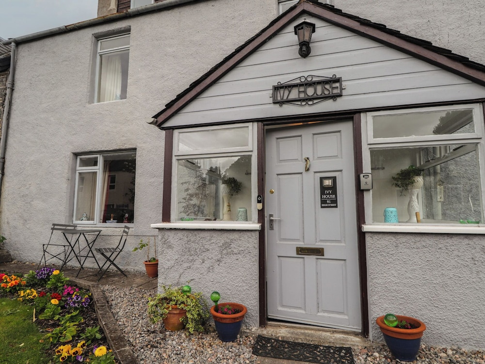 Ivy House
