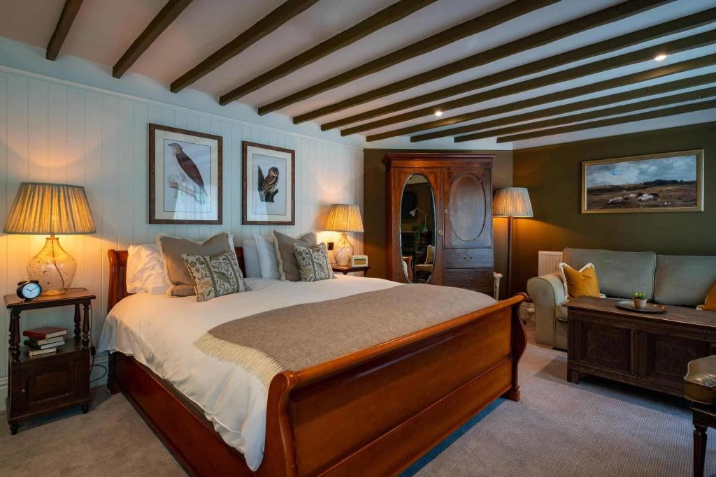 High Corner Inn — 3