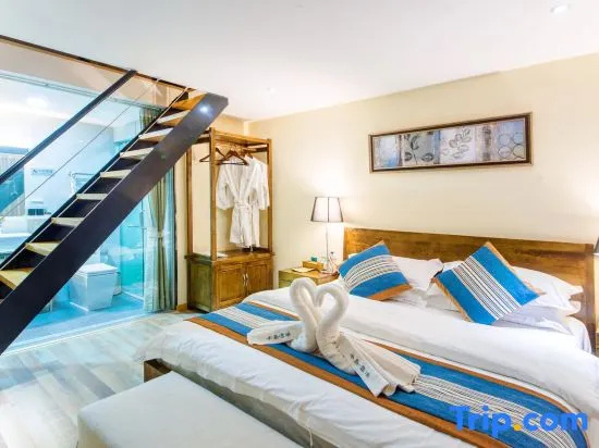 Deluxe Double Duplex room with sea view full double bed