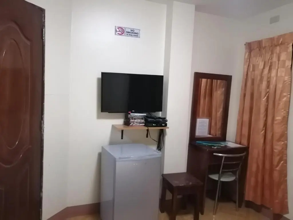 Standard Double room with balcony (full double bed)