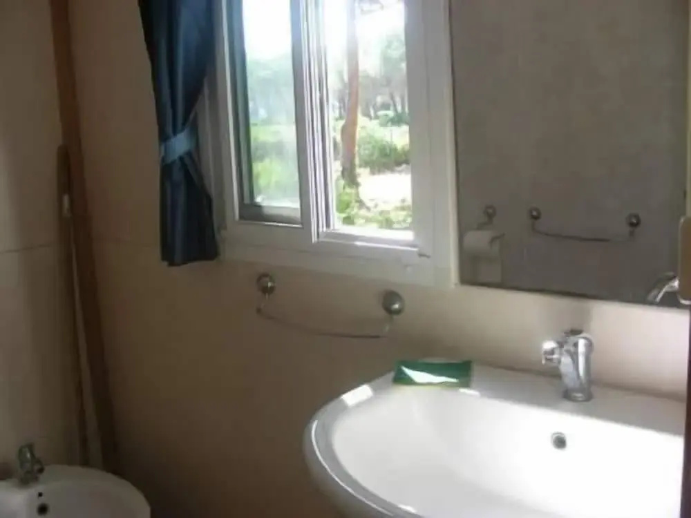 Comfort room