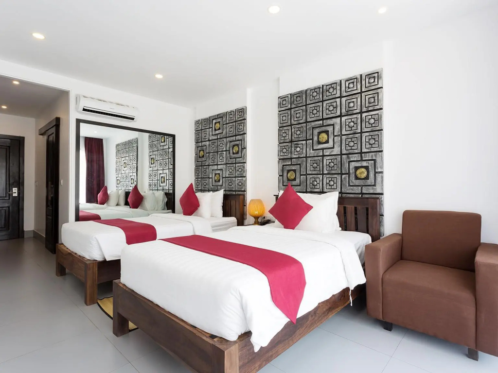 Deluxe Double room with balcony (twin beds)