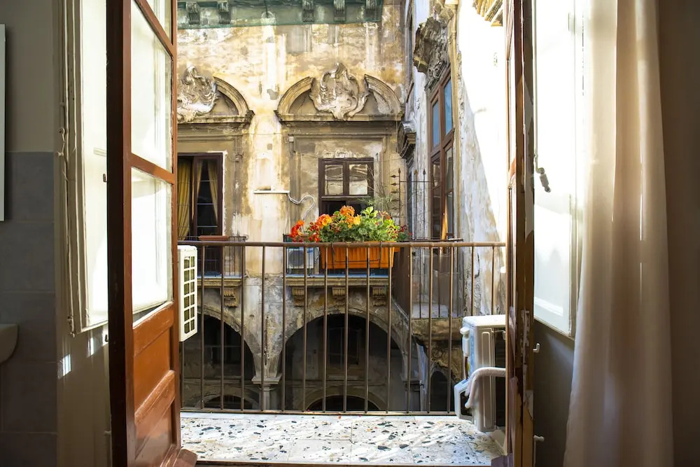 Ballarò Hotel