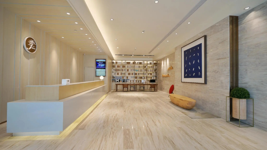 Lobby & Reception