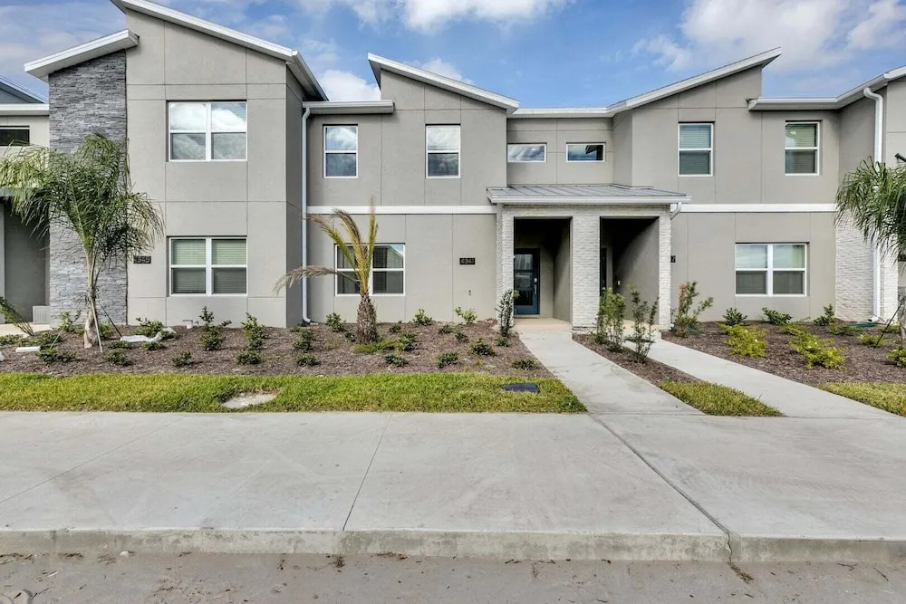Stylish Family Home Private Pool 111