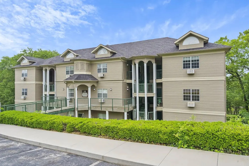 Holiday Ridge Retreat 11 - Holiday Hills Branson - Golf Resort - Outdoor Pools