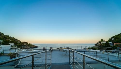 Beach & Waterfront