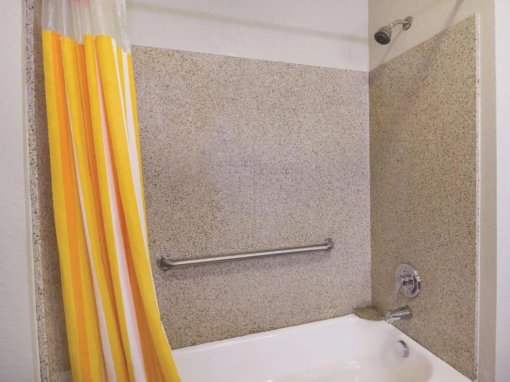 La Quinta Inn & Suites by Wyndham Bowling Green - Chambres