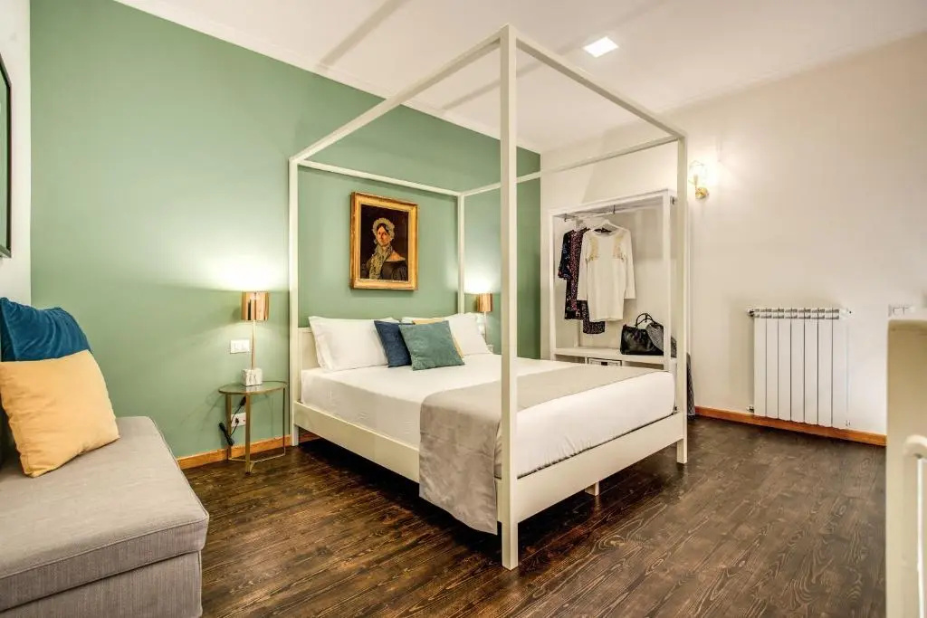 Deluxe Double room (full double bed)