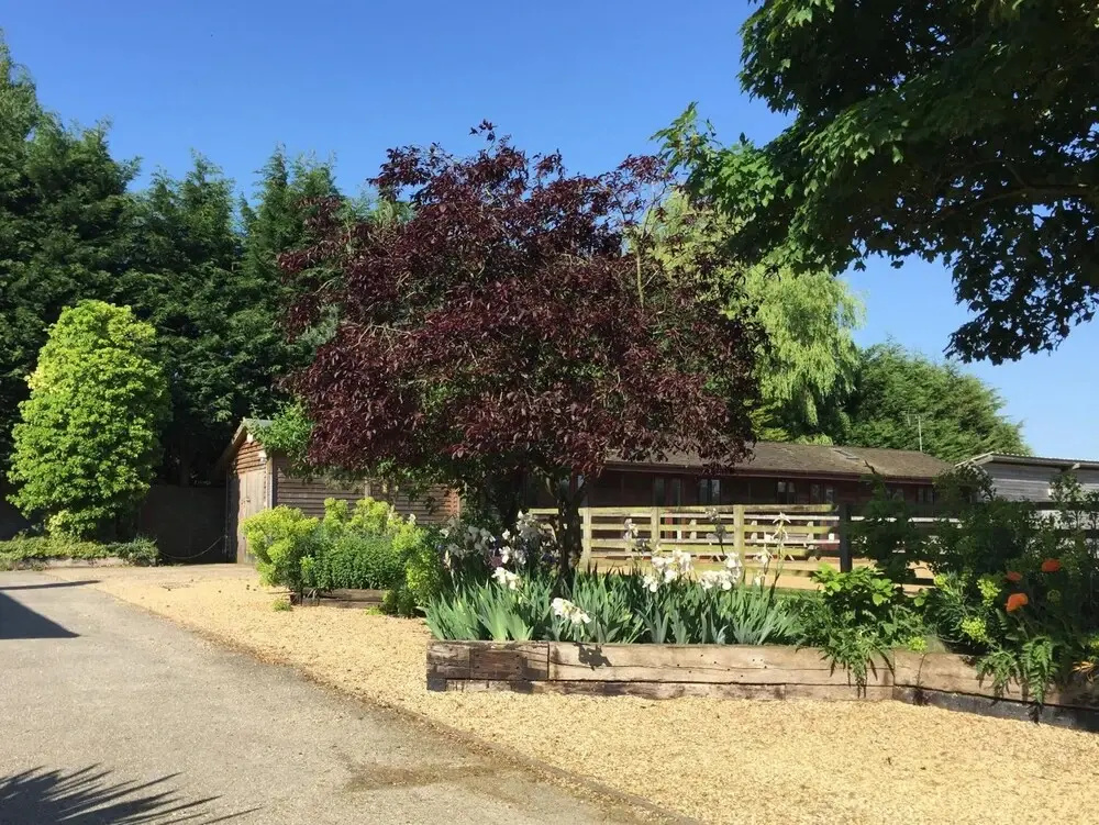 Linford Stable