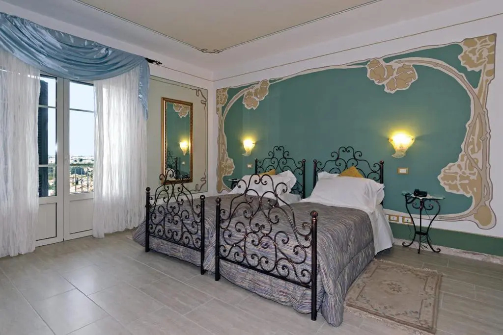 Standard Double room with balcony (twin beds)
