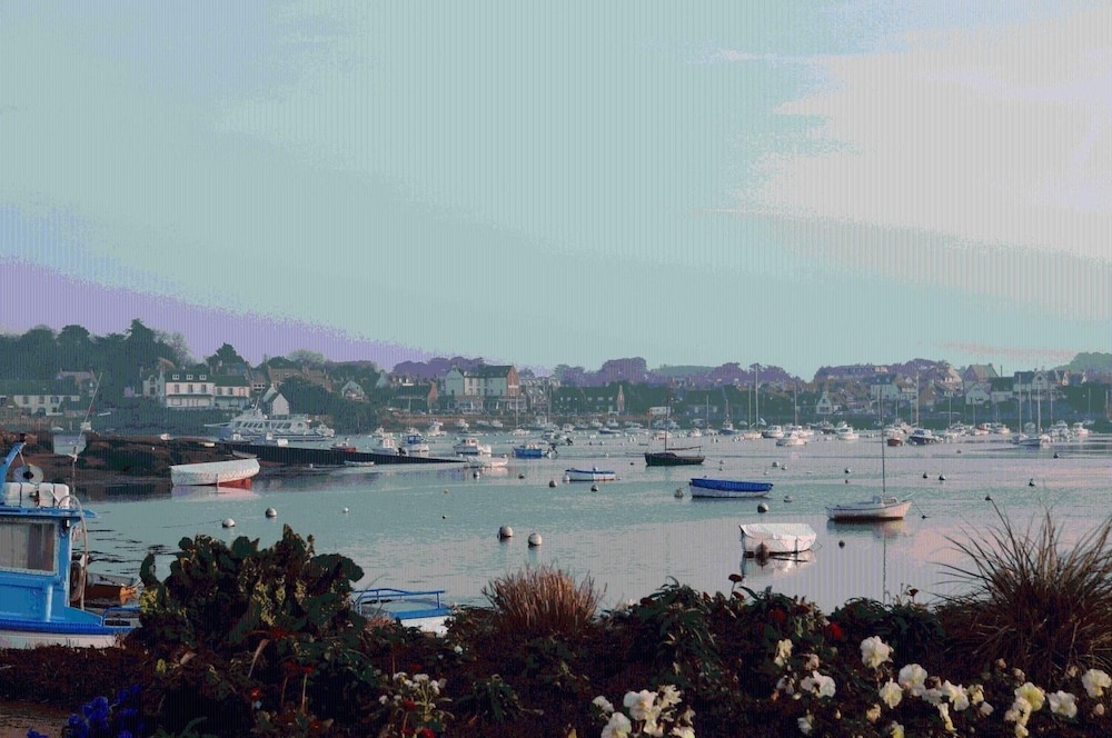 Beach & Waterfront