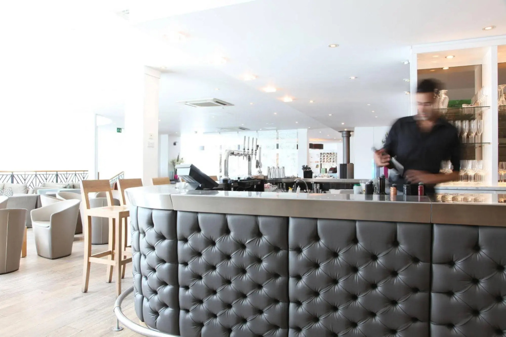 St Moritz Hotel - Général
