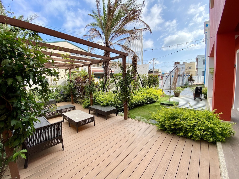Red Vacation Rental