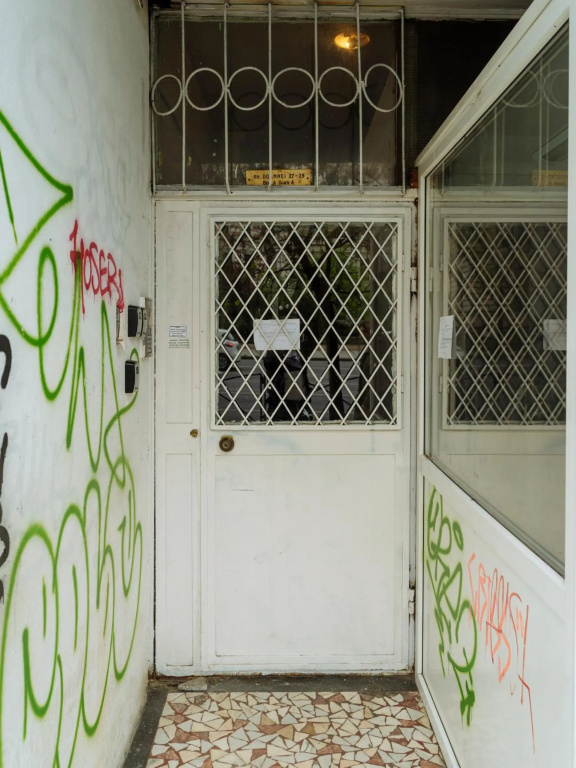 Sunny 2BR Flat - Top Location - Amazing Balcony