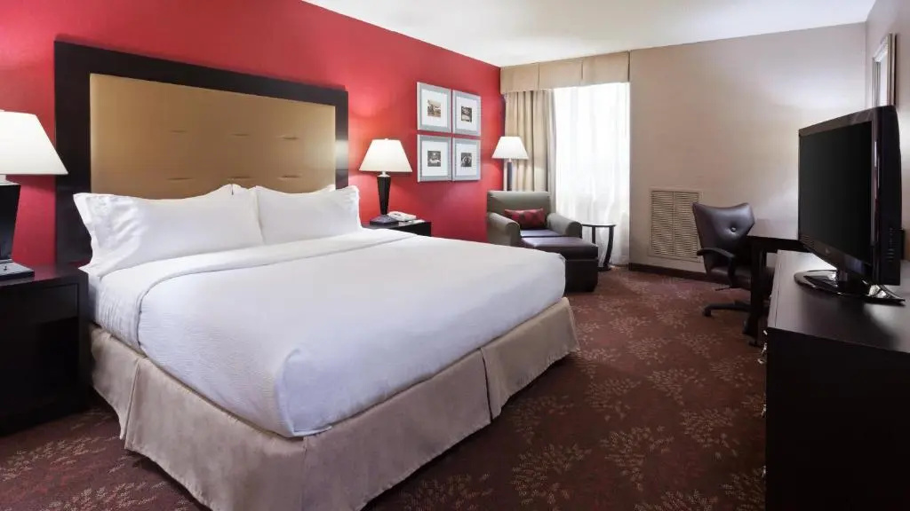 Holiday Inn Cincinnati-Riverfront by IHG - Chambres