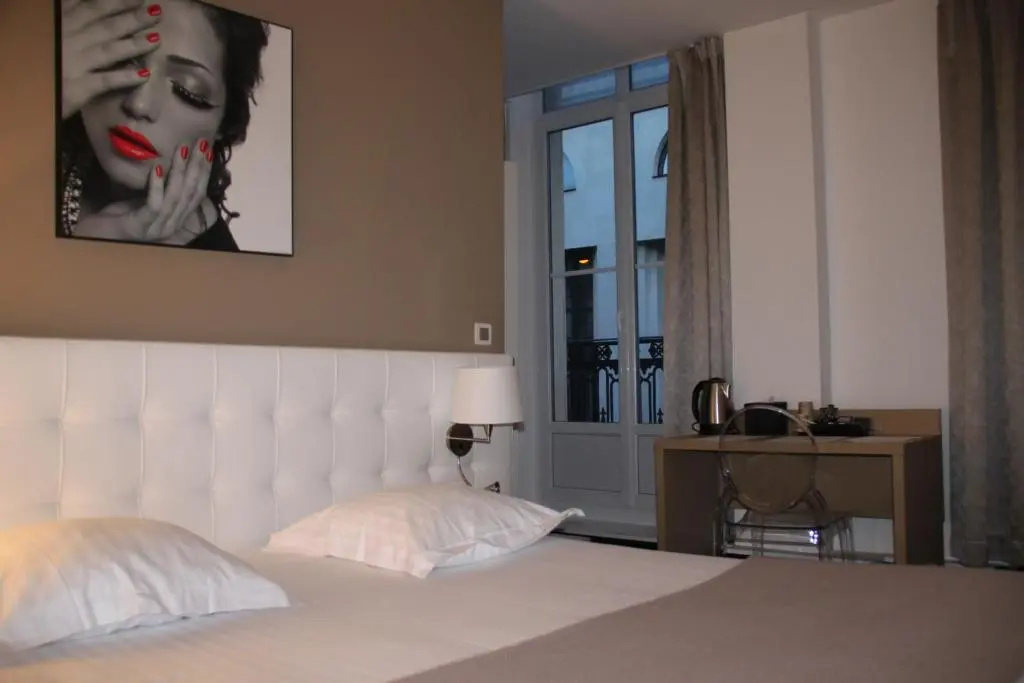 Standard Double room (full double bed)