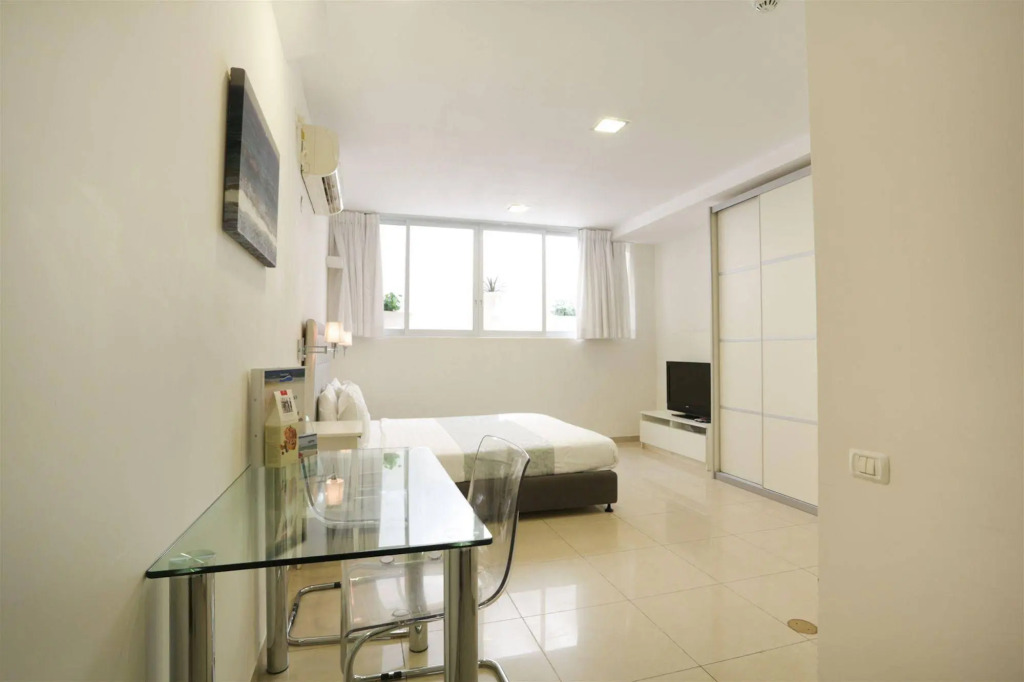 Sea Land Suites by null