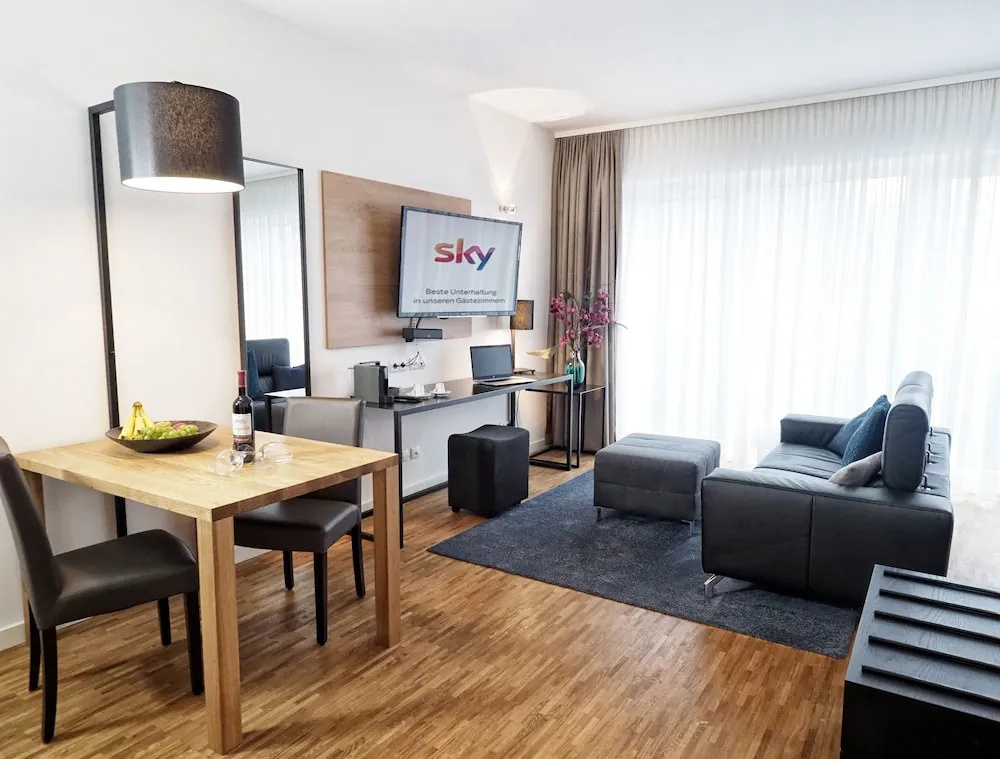 Deluxe Double Studio with balcony (full double bed)
