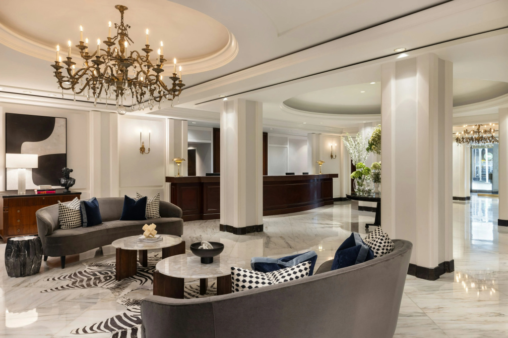 Omni Berkshire Place - Général