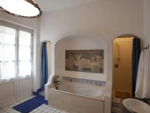 Deluxe Double room with pool view (full double bed)