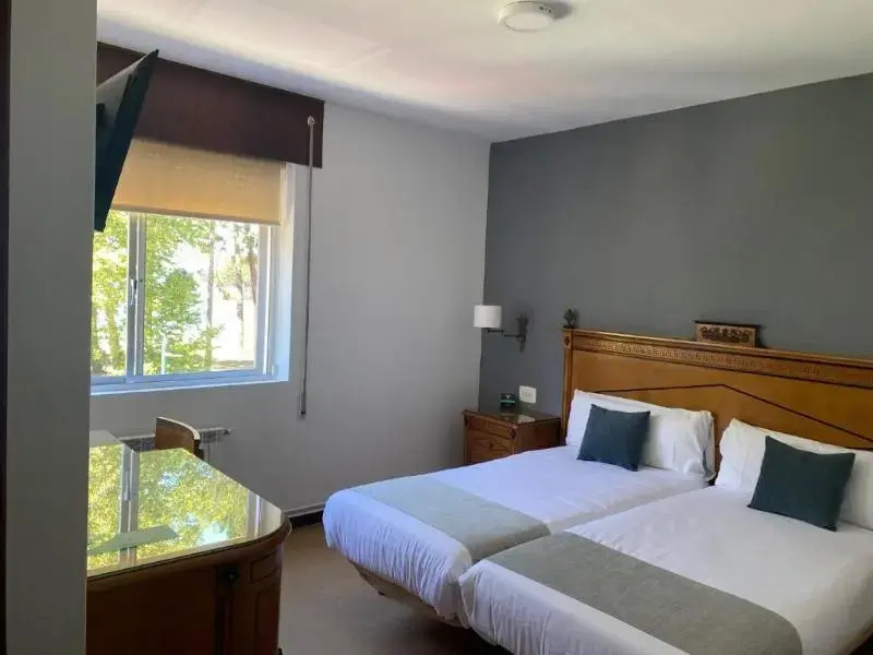 Premium Double room with sea view (full double bed)
