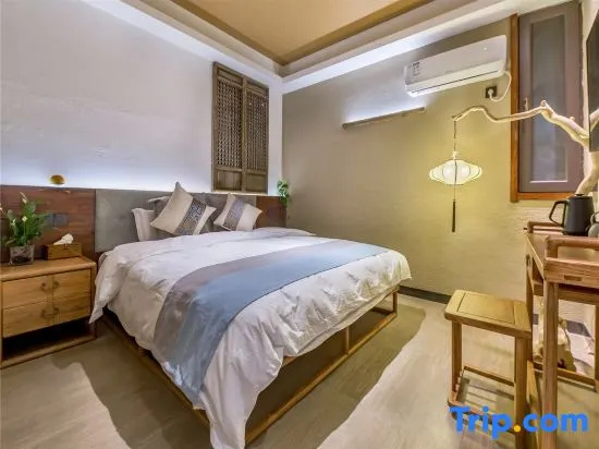 4 Bedrooms Suite