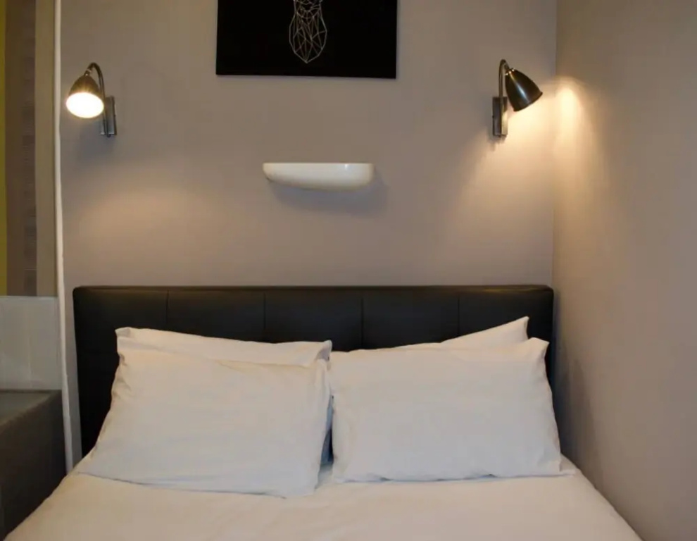 Historic 4 Bedroom Apartment in Dean Village, Edinburgh