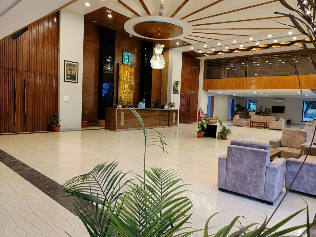 Savitri Resorts - Général